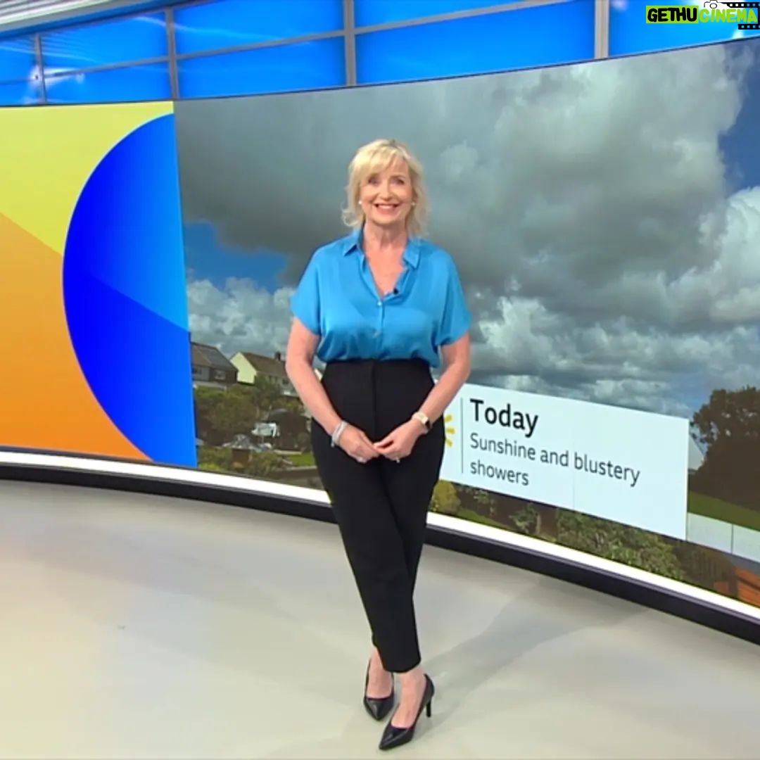 Carol Kirkwood - 1.9K Likes - Good morning ❤️❤️xxx