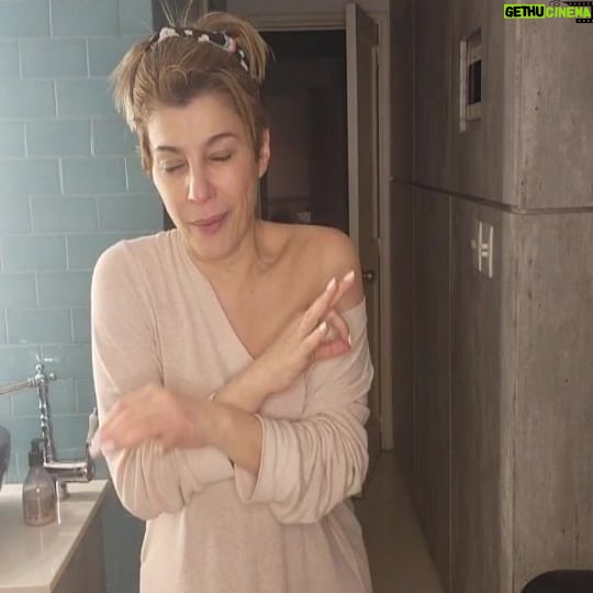 Carolina Papaleo - 355 Likes - Arriba Remolones
Lunes lluvioso
#bici
#alergia
#gata
#reforma