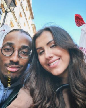 Caroline Ambrosini Instagram - February Dump ✨

Des amis, un week-end à Londres, quelques jours à Paris, de la fête, des cocktails, des moments sympas, bref, février messieurs, dames 🫶🏼

#explorer #friends #london #paris #party #influencer #photography #photodump
