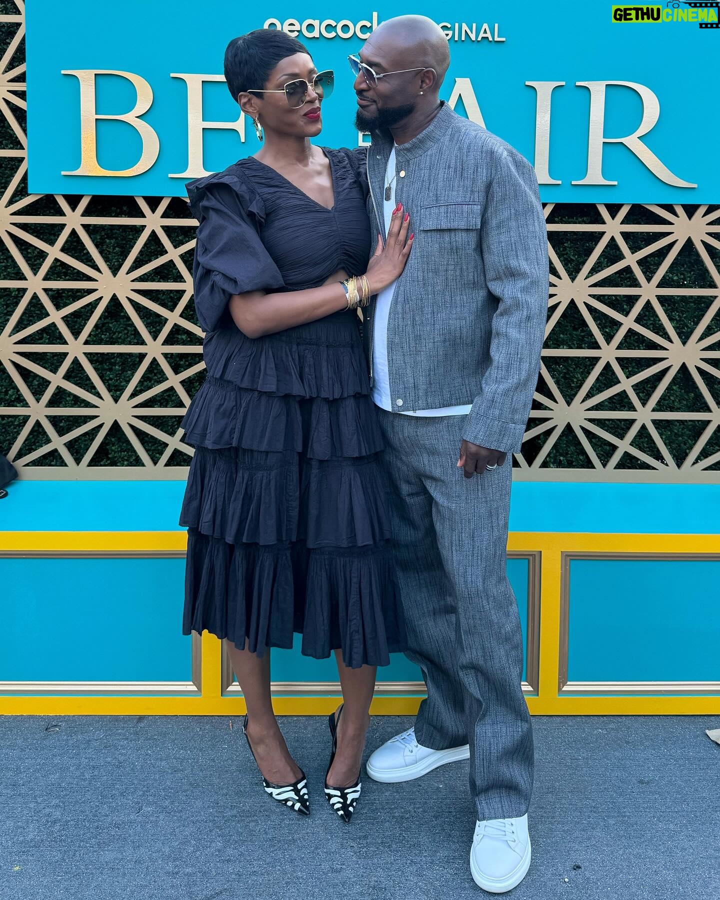 Caroline Chikezie - 11.2K Likes - Bel Air Summer BBQ was a Jam. The struggle for pitch and lyrics was in full effect for some though, right @carolinechikezie? 🤪🤣
#BelAir #JamSession #S3SummerBBQ #SummerTime #S3Aug15 @peacock @belairpeacock @westbrook #BelAirPeacock #BelAir