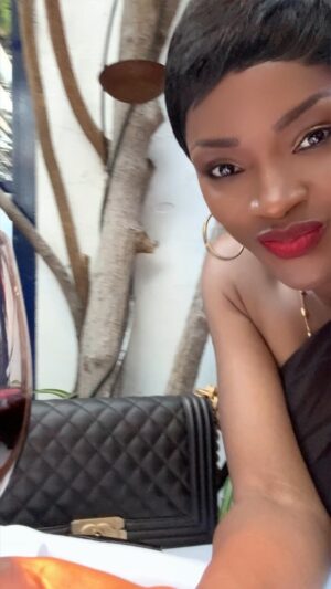 Caroline Chikezie Instagram - Love where we’ve been, love where we’re going, love YOU! Happy Anniversary Boo! 🙏🏾❤️🥂
#HappyAnniversary #DateNight