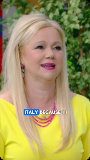 Caroline Rhea Instagram - @carolinerhea4real  is a TV star!!!!! 😂