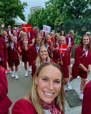Caroline Wozniacki Instagram - ✨Paris 2024 Olympics opening ceremony ✨ always an honor and privilege to represent my country! 4th Olympics for me. Beijing-London-Rio-Paris🇩🇰🇩🇰🇩🇰🇩🇰 #allfordenmark