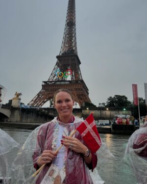 Caroline Wozniacki Instagram - ✨Paris 2024 Olympics opening ceremony ✨ always an honor and privilege to represent my country! 4th Olympics for me. Beijing-London-Rio-Paris🇩🇰🇩🇰🇩🇰🇩🇰 #allfordenmark