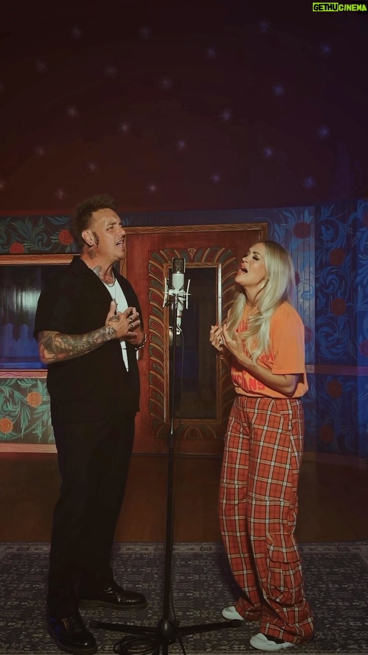 Carrie Underwood - 155.5K Likes - 💙💡Out Now @PapaRoach & @CarrieUnderwood
Leave A Light On (Talk Away The Dark)
You are not alone.
Together, we can talk away the dark.
#leavealighton #talkawaythedark
