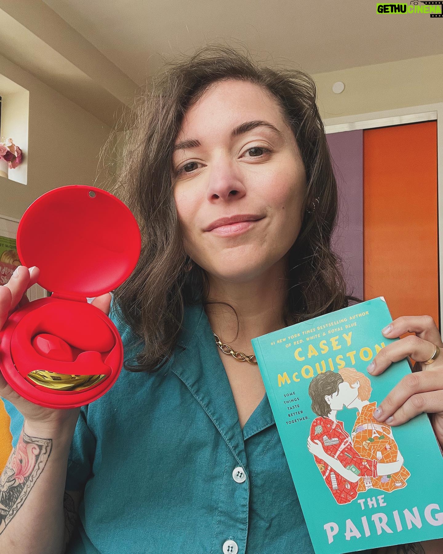 Casey McQuiston - 14.7K Likes - it’s the season of THE PAIRING, which means it’s the season of shameless pursuits of pleasure and getting a little creative with it — in other words, the perfect time to treat yourself (and/or your partner? partners?) to something new from @bellesaco
to that end, everyone who uses the link in my bio to sign up wins a free toy or gift card, just:
- click the link 1st in my linktree
- enter your email
- see your gift from @bellesaco
it’s what kit & theo would do! #bboutiquepartner