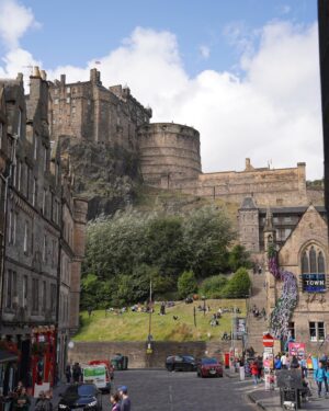 Catriona Gray Instagram - Edinburgh, you have my heart. 🤍 
It’s my first time in Scotland and my dads first time back to his homeland since he immigrated to Australia at the age of 7 back in 1952. 🥹 And it’s like I’m discovering right alongside him - our heritages and family history. 🏴󠁧󠁢󠁳󠁣󠁴󠁿 I’m so grateful to be able to do this trip with him.