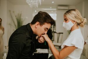 Cauê Bueno Instagram - Hoje completa 2 anos de casamento com ela 🥹❤️ minha princesa👸🏼

Feliz bodas de Algodão 🎉