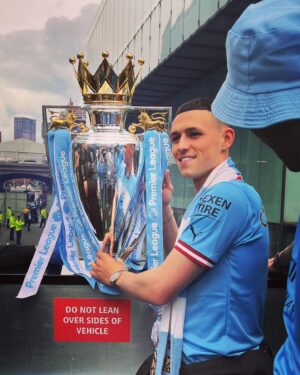 Ceallach Spellman Instagram - What the f*** am I doing on that bus?! Beyond my wildest dreams. Champions again. 4 in 5. Best team in England. 

Thank you @mancity love you 💙