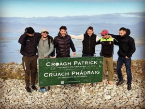 Ceallach Spellman Instagram - Special pilgrimage with some of the finest men I know 💚 

Humble brag, as a kid I always said I’d climb Croagh Patrick barefoot and I did 👣