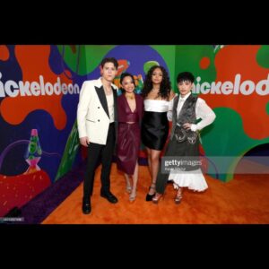 Ceci Balagot Instagram - KCA fun times!! i always have a blast hanging with all my beasties :))

thank u to doctorgus on etsy for making this pronoun pin that i forgot to wear for all the pictures 😭 can’t wait to wear it again :)