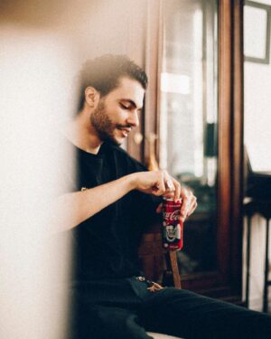 Cédric Pantegnies Instagram - ⚽️ Peu importe notre club tous derrière l’ @equipedefrance pour cet @euro2020. À cette occasion, nous sommes #touspretavibrer avec @cocacolafr 
Une collection de 11 canettes collectors à l'effigie des joueurs de l'Équipe de France est disponible.

Profitez d’un bon match et d’un bon coca-cola pour vous rafraîchir et vivre chaque action 💎
Mais ce n’est pas tout, derrière chaque canette de Coca-Cola collector Équipe de France vous aurez la possibilité de gagner jusqu’à 500 euros de bons d’achat valable sur le site officiel de la FFF grâce au QR au dos de votre canette. 

Bonne chance et bon match ⚽️⚽️