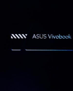 Cédric Pantegnies Instagram - 🎁 C O N C O U R S 🎁

Je vous offre le dernier @asusfrance OLED pour fêter cette nouvelle année 🎉 🎊 ⌨️ 

• Suivre le compte @asusfrance & moi même @cedriccommelabd 
 • Liker ce post
• Taguer deux amis en commentaire (plus vous en identifiez plus vous avez de chance de gagner)
✨Doublez vos chances de gagner en repartageant en story

Tirage au sort le 14 Janvier 🍀 
bonne chance à tous 🤍

#concours #instagram #concoursinstagram #asusfrance #asus #jeuconcours #asusoled #oled #ordinateur #pc #informatique #computer #setup #setupgaming #cadeau #giveaway