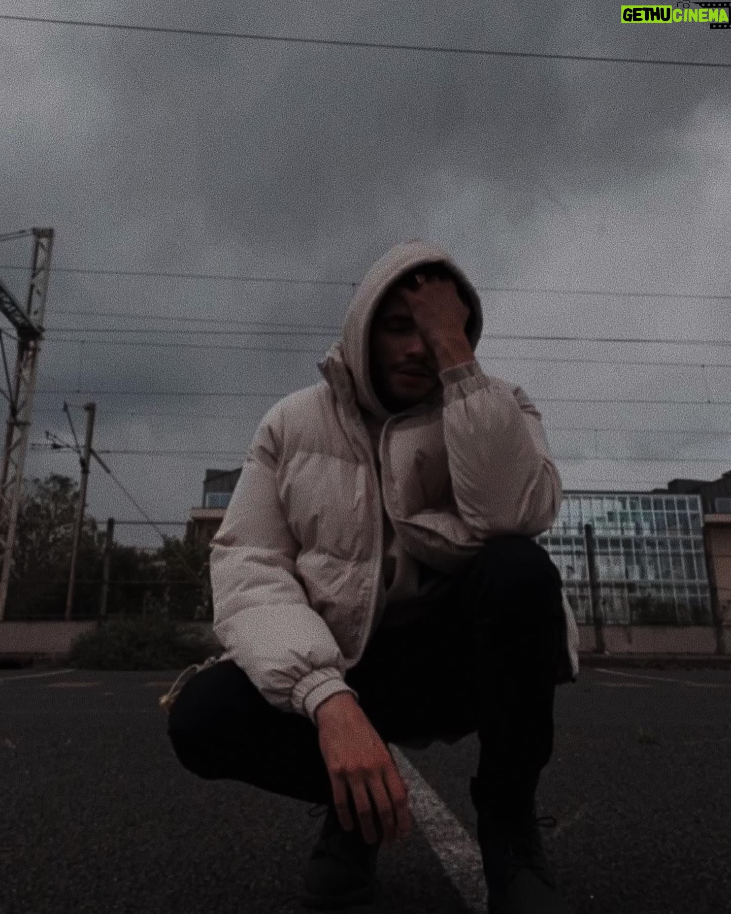Cédric Pantegnies - 20.5K Likes - C 🌼 N C 🌸 U R S
terminado