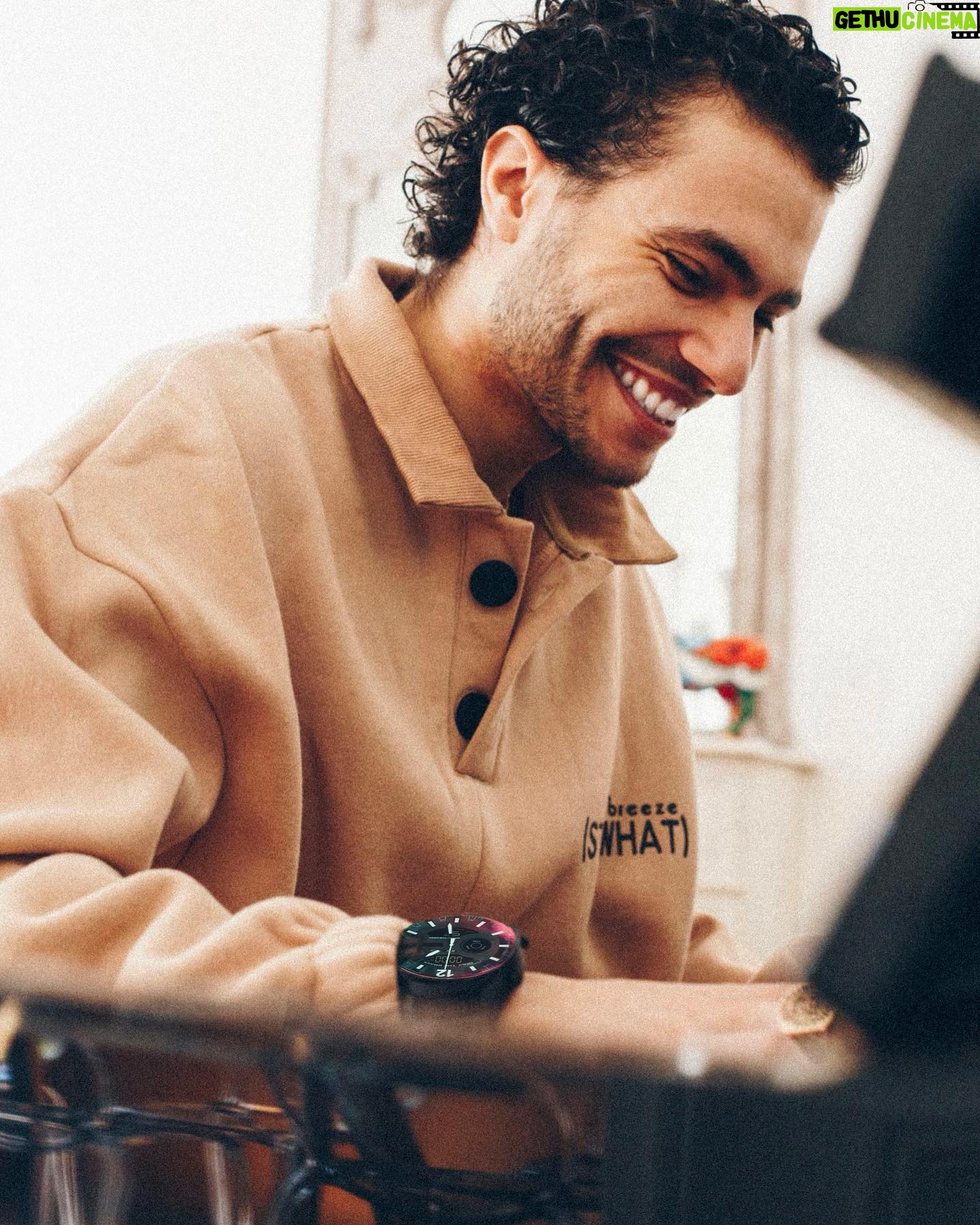 Cédric Pantegnies - 18.2K Likes - Ad | J’ai l’honneur de vous présenter la dernière création de @diesel ⌚️
La #dieselWatch Megachief Ana Digi est celle qu’il faut avoir ⚡️ #DieselWatch #ad
