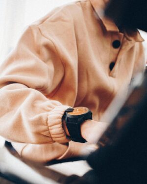 Cédric Pantegnies Instagram - Ad | J’ai l’honneur de vous présenter la dernière création de @diesel ⌚️ 
La #dieselWatch Megachief Ana Digi est celle qu’il faut avoir ⚡️ #DieselWatch #ad