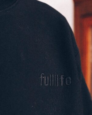 Cédric Pantegnies Instagram - Hello, aujourd’hui je vous presente @fulllife_gameswear 🎮
La nouvelle marque qui représente à la fois les fans de mode et les fans de jeux vidéos ✨
Le même principe que quand vous achetez un skin, chaque achat chez #fulllife #gameswear est une épopée.
Débloquez les derniers meilleurs vetements légendaire 🤍🤍🤍
#ad