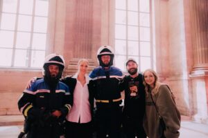 Céline Dion Instagram - I’m so happy to be here with you this week! I’d like to also extend a warm thank you to the local Gendarmes for keeping us safe. 
- Celine xx...

📸: @laurag_photo