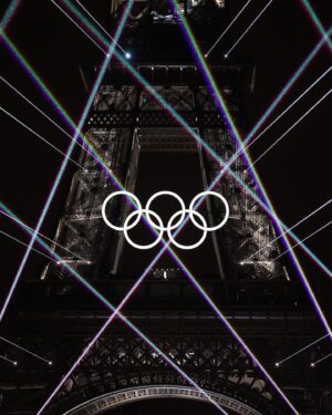 Céline Dion Instagram - I’m honored to have performed tonight, for the Paris 2024 Opening Ceremony, and so full of joy to be back in one of my very favorite cities! Most of all, I’m so happy to be celebrating these amazing athletes, with all their stories of sacrifice and determination, pain and perseverance. All of you have been so focused on your dream, and whether or not you take home a medal, I hope that being here means that it has come true for you!  You should all be so proud, we know how hard you have worked to be the best of the best. Stay focused, keep going, my heart is with you! 
- Celine xx…