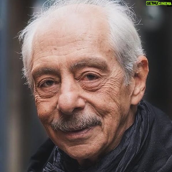 Cem Yılmaz - 60.8K Likes - Değerli büyüğümüz Genco Erkal ‘ın mekanı cennet olsun 🌹