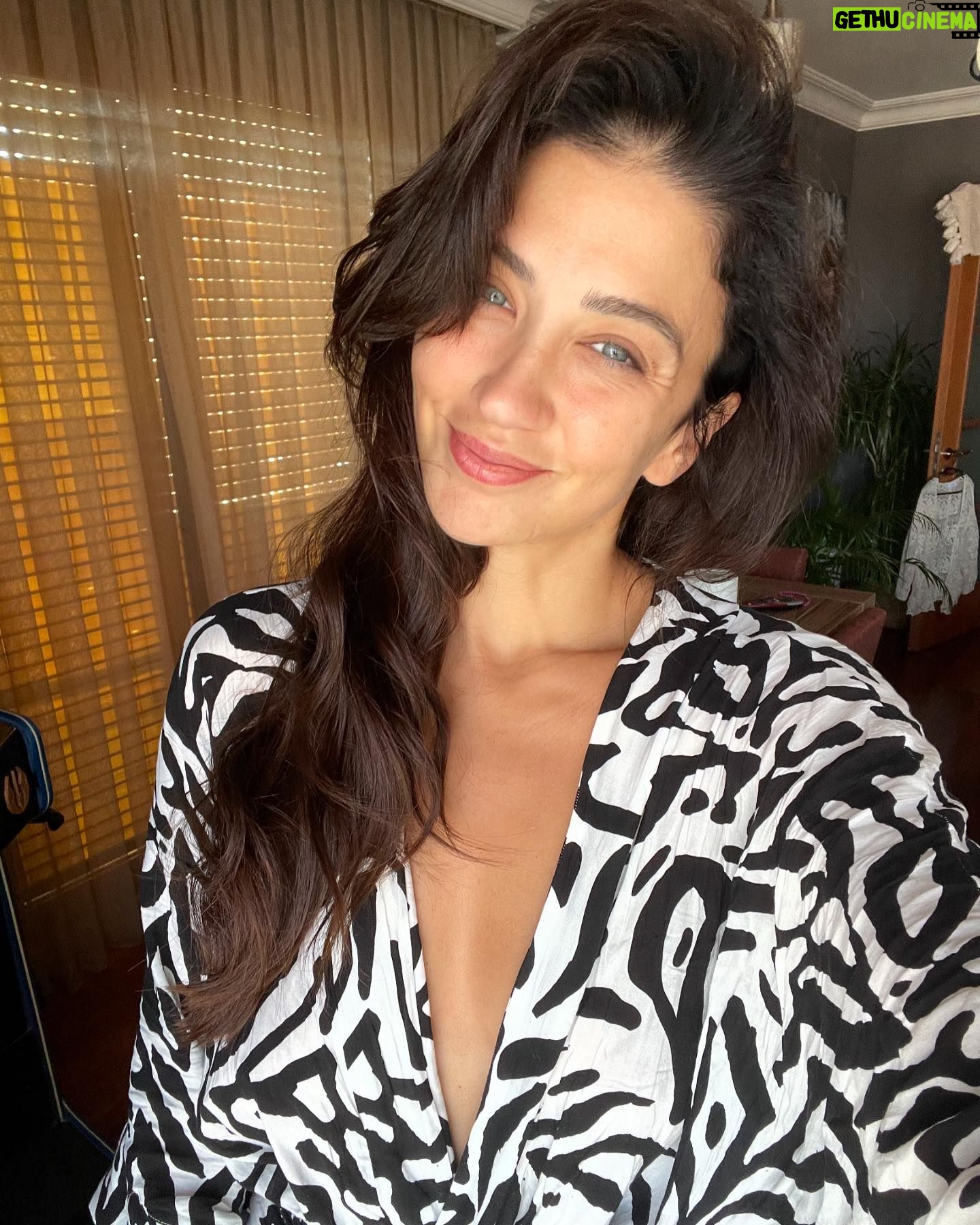 Ceren Benderlioğlu - 10K Likes - Son 8 günün özeti … bol bol uyundu dinlenildi yarın hafif hafif evden çıkmalara başlanacak .