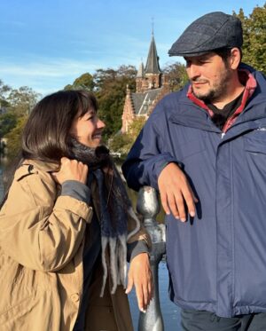 Ceyda Kasabalı Instagram - ilk fotoda neden yeni buluşlarıyla dünyayı kasıp kavuran cift pozu vermisiz bilmiorum whdhs ama 8 yıldır sen benim dünyamı aşkla kasıp kavurduğun icin cok mutluyum ❤️nice 8 yıllarımız olsun aşkım @firatalbayram