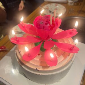 Cha Ye-ryun Instagram - 우리의 생일 주간🎂🍾🎉🥳
생일 축하해요 주서방님 @uks0718_ ❤️❤️😍