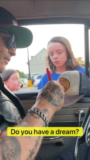 Chad Hiltz Instagram - Out for a @timhortons coffee in the 1951 Oldsmobile and this happened 👍🏼
