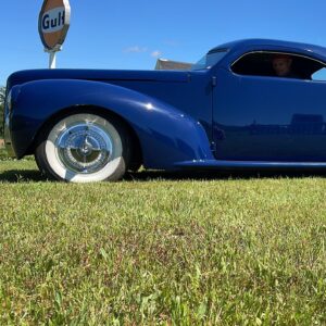 Chad Hiltz Instagram - The chopped, channeled, sectioned, bagged, shaved, and widened 1939 Studebaker Commander 🔥