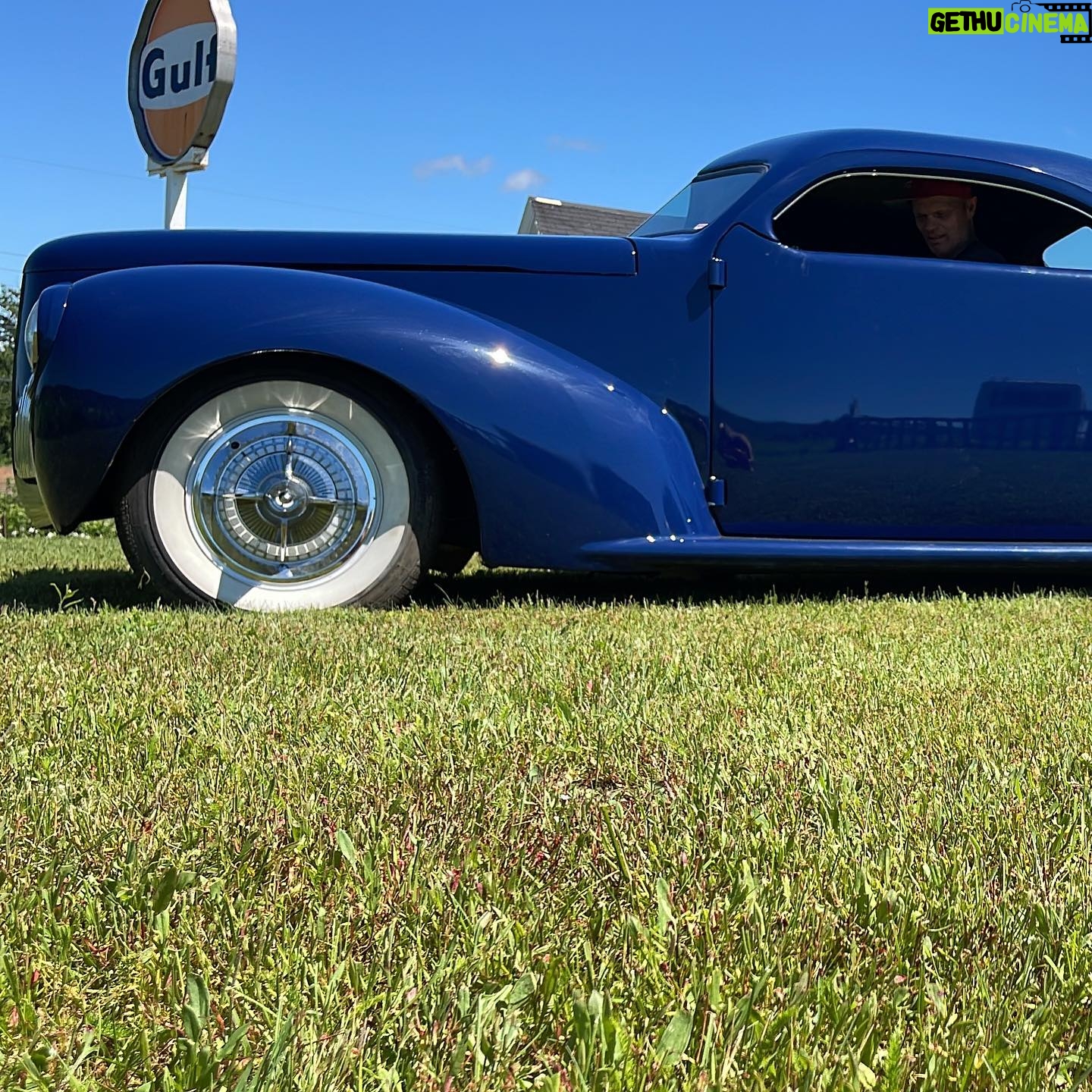 Chad Hiltz - 7.4K Likes - The chopped, channeled, sectioned, bagged, shaved, and widened 1939 Studebaker Commander 🔥