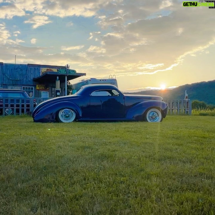 Chad Hiltz - 7.4K Likes - The chopped, channeled, sectioned, bagged, shaved, and widened 1939 Studebaker Commander 🔥