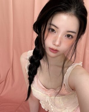 Chae Soo-ah Instagram - 재밌는 거🐰💕🥽