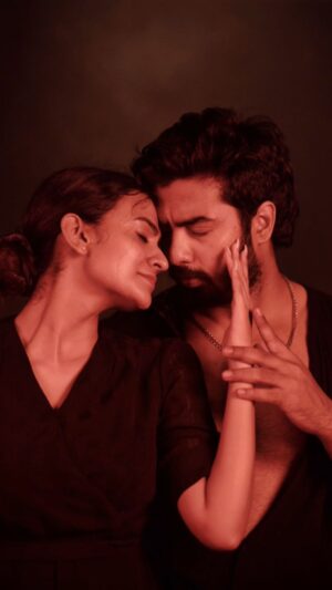 Chaithania Prakash Instagram - Usure Neethane🖤✨

DC & DOP: @abishek_udayakumar_ ✨
Vc: @harikuttanhk 
Thank you so much🤍