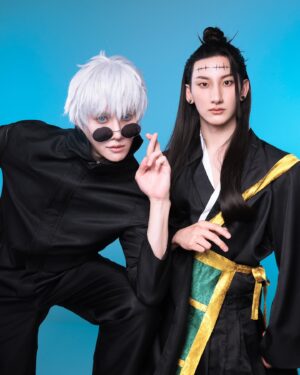 Chalongrat Novsamrong Instagram - jujutsu kaisen cosplay #呪術廻戦
Gojo : @m1keangelo 
Geto : @toptap_jirakit 
Yuji : @first_fh 
Choso : @soundtiss 

Camera man : @aod.ps 
Editors : @soundtiss @aod.ps
Makeup : @homeless_makeupb 
Hair : @longcemakeup_29
Makeup assistant : @noomniiiiiiiiiiiii 
Hair assistant : @aamps._ 
Stylist : @imnotrealpeem 
Assistant : @premepromt @neoy_nnr @maxiim.p 

#呪術廻戦 #jujutsukaisen #jujutsukaisencosplay #gojo #geto #yuji #itadori #choso