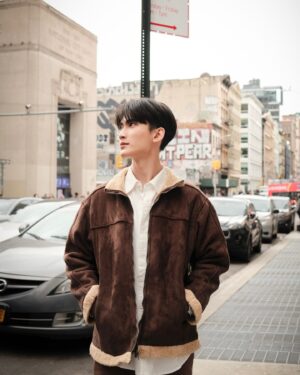 Chalongrat Novsamrong Instagram - 🏃‍♂️‍➡️🏃‍➡️🏃‍♀️‍➡️