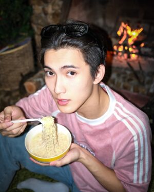 Chalongrat Novsamrong Instagram - Vacation time 🍜