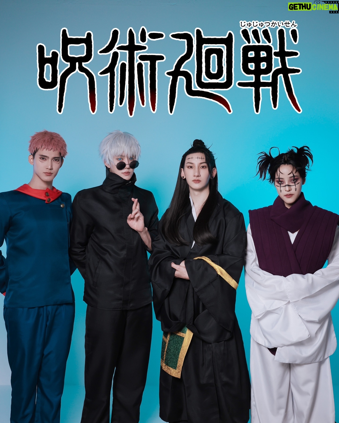 Chalongrat Novsamrong - 165.9K Likes - jujutsu kaisen cosplay #呪術廻戦
Gojo : @m1keangelo
Geto : @toptap_jirakit
Yuji : @first_fh
Choso : @soundtiss
Camera man : @aod.ps
Editors : @soundtiss @aod.ps
Makeup : @homeless_makeupb
Hair : @longcemakeup_29
Makeup assistant : @noomniiiiiiiiiiiii
Hair assistant : @aamps._
Stylist : @imnotrealpeem
Assistant : @premepromt @neoy_nnr @maxiim.p
#呪術廻戦 #jujutsukaisen #jujutsukaisencosplay #gojo #geto #yuji #itadori #choso