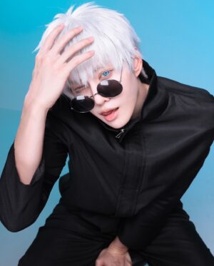 Chalongrat Novsamrong Instagram - jujutsu kaisen cosplay #呪術廻戦
Gojo : @m1keangelo 
Geto : @toptap_jirakit 
Yuji : @first_fh 
Choso : @soundtiss 

Camera man : @aod.ps 
Editors : @soundtiss @aod.ps
Makeup : @homeless_makeupb 
Hair : @longcemakeup_29
Makeup assistant : @noomniiiiiiiiiiiii 
Hair assistant : @aamps._ 
Stylist : @imnotrealpeem 
Assistant : @premepromt @neoy_nnr @maxiim.p 

#呪術廻戦 #jujutsukaisen #jujutsukaisencosplay #gojo #geto #yuji #itadori #choso