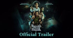 Chand Parwez Servia Instagram - Official Trailer RUMAH DINAS BAPAK. 

Dodit, Ibu, Mbak Lis, dan Mas Dewo harus ikut Bapak pindah ke rumah dinas barunya di tengah Hutan Jati. Di sana, ada sebuah penjara yang konon digunakan untuk mengurung blandong.

Anehnya, tiap malam Jumat Kliwon hal-hal mengerikan terjadi. Dodit, Ibu, Mbak Lis, dan Mas Dewo semua mendapat teror. Termasuk dua anak buah Bapak, Sugeng dan Kasno. Apakah yang sebenarnya terjadi?

RUMAH DINAS BAPAK, tayang 8 Agustus 2024 di Bioskop Indonesia. 

@rumahdinasbapak 
#RumahDinasBapak #FilmRumahDinasBapak