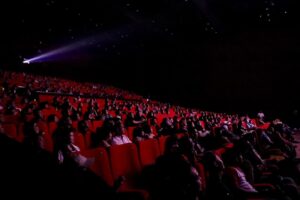 Chand Parwez Servia Instagram - SEKAWAN LIMO Tayang di Bioskop.

Bahagia melihat sahabat-sahabat yang mengawali eksplorasi potensi kreatifnya di @starvisionplus khususnya sebagai sutradara, kemudian bertumbuh jadi produser. Semoga selalu saling support untuk kesuksesan satu sama lainnya. Karena demikianlah semestinya untuk perfilman kita bertumbuh semakin baik, dan menempati hati penonton film Indonesia tercinta.
Bayu Skak @moektito menunjukkan pencapaian terbaiknya di Sekawan Limo @sekawanlimo dengan tetap bersahaja, dan seperti biasa kami selalu punya ritual ketika karya kami akan tayang dengan saling menguatkan dan doa setelah mencurahkan segala upaya, Bismillahirohmanirrohim.

Film Sekawan Limo lahir dari rasa cinta kami untuk hadirkan hiburan lengkap dan berkesan. Segera nonton di Bioskop, tayang mulai hari ini.

 @nadyaarina @keisyalevronka @donopradana @benidictivity @indrapramujito @firza_valaza @devinaureel @cakkartolochannel @tri_karnadinata @betasofian @oddyananta @angiieewilliams @sarahtumiwa @arif_alfiansyah @ukilkentroenk @dza786 @mithunisar @nonaica @wawanidatiwibowo @adriansugiono @capluk @chressandy @mikhaelalpha @skakstudios @rhayaflicks @poplicist @alvinhariz @ch444ndni @aliyasennn 
#SekawanLimo #FilmSekawanLimo #KawalSekawanLimo