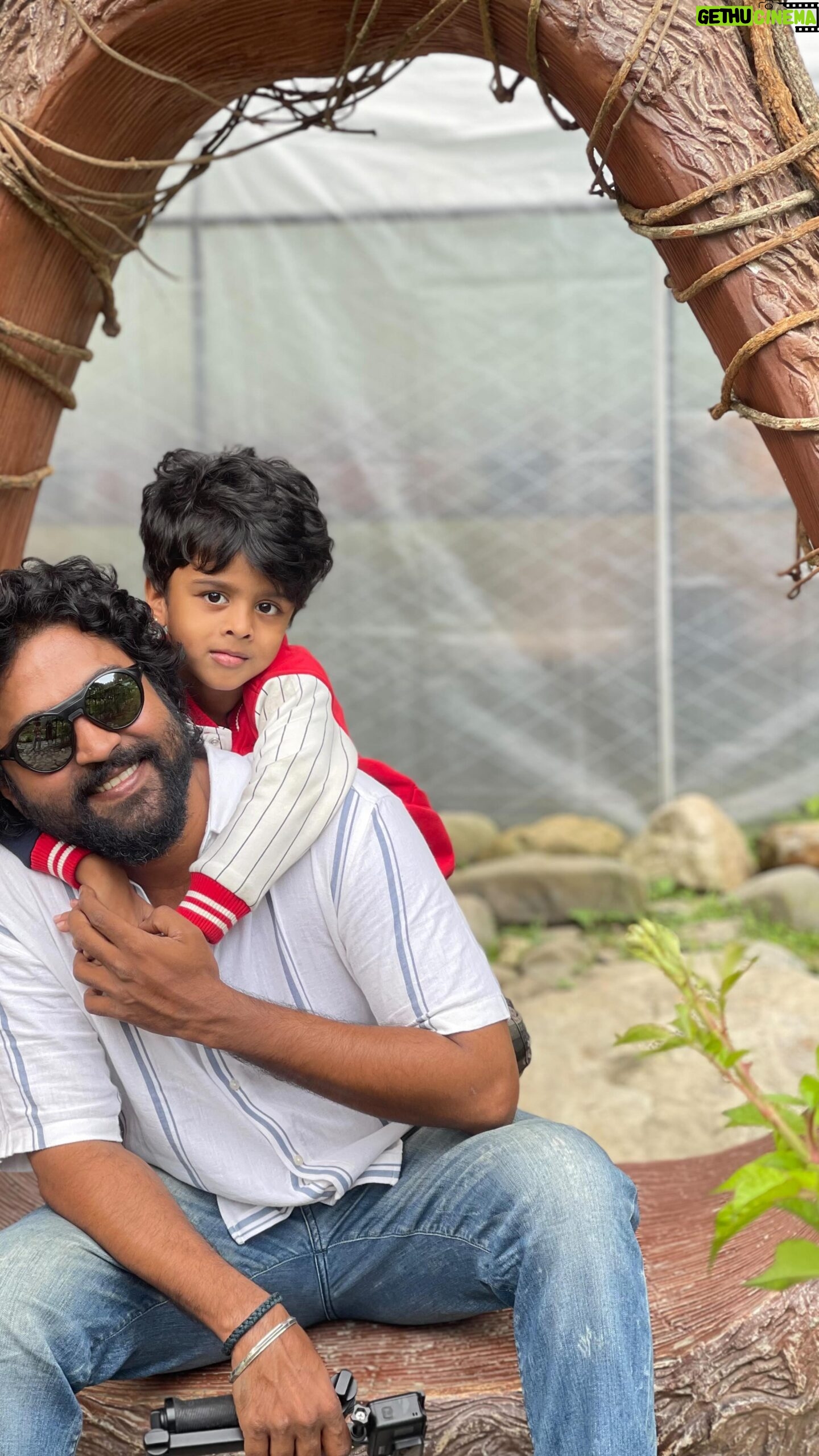 Chandran - 3 Likes - Spend time. Save memories. Travel more. Repeat often. Okay add money too.
#nofiltervibing