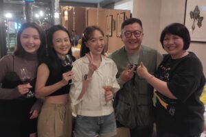 Chanel Wang Instagram - 謝謝金鐘58 @goldenbellawards 
謝謝評審們的肯定
入圍對我來說 就像做夢一樣
第一次來到金鐘現場的我
看著周圍坐著電視上熟悉的演員
座位上貼著自己的名字
這一切都如此的真實
我想要謝謝 TVBS
給我這個機會 
讓更多人認識 王敏淳
謝謝Sheena總經理 郝副總  47姐 Nick哥
全力支持我 給我追夢的勇氣和機會
謝謝我們機智大家庭
邵哥 Kimi媽咪 導演們
辛苦的幕後工作人員 全體演員
我真的很榮幸
可以代表大家參加這個盛會
謝謝你們 我愛你們🤟🏻
也謝謝我親愛的家人
讓我感受這世界的美好
更謝謝機智比比們
喜歡徐念雅 ㄚㄚ 喜歡王敏淳
雖然這次沒有得獎
有點小失落
但還是很開心能獲得入圍的肯定 
我很喜歡並享受這份工作
未來 小香香會繼續朝自己的夢想前進努力💪🏻
謝謝我愛的人 愛我的人💗
Go Fighting👊🏻👊🏻
