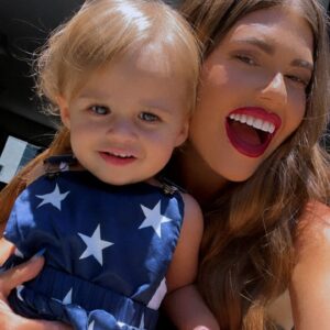 Chanel West Coast Instagram - Had a chill 4th of July w/ my besties ♥️🤍💙 @domfenison @bowiebreeze Fave 1-5?
Don’t miss our new show @thewestcoasthustle Thursday July 18 on MTV!