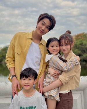 Chanikarn Tangkabodee Instagram - 👧🏻🧒🏻 #alovesobeautifulth 💌