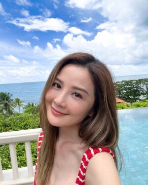 Charlene Choi Instagram - 練兵千日
用在一時 😝

#咁辛苦keepfit
#就係為咗有個summerbody 😏
#留倩影
#老咗可以睇返
#曾經都fit過 😎
#2024年夏