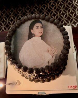 Charlene Choi Instagram - Good friends
Good food
Good vibe 
❤️❤️❤️❤️
#補祝Mani生日
#loveyou 🥰🥰
