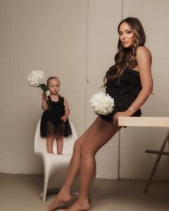 Actress Charlotte Crosby HD Instagram Photos and Wallpapers August 2024