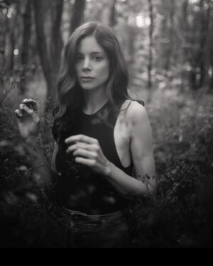 Charlotte Hope Instagram - Another that i really love from @alex_cameron