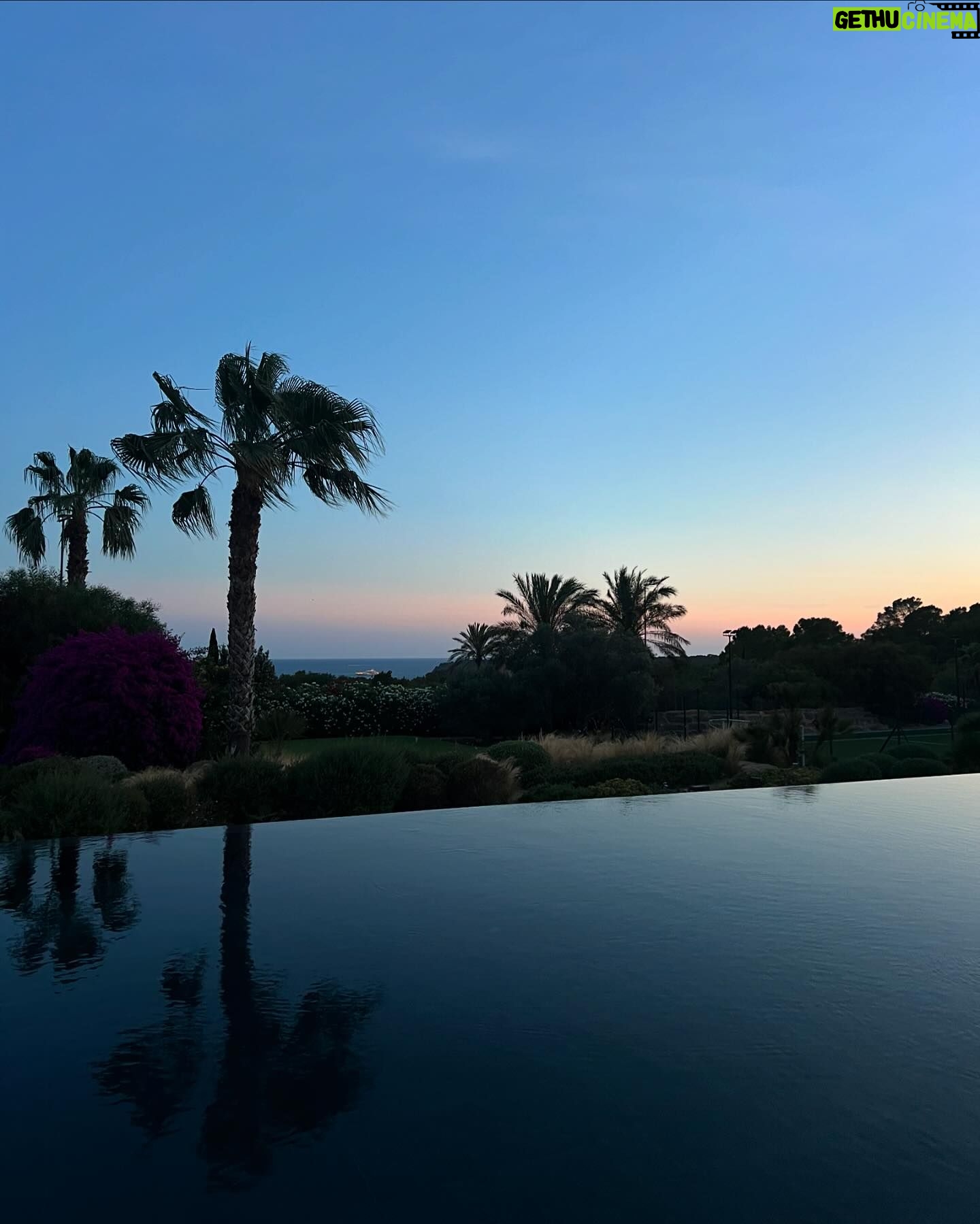 Charlotte Mint - 5.9K Likes - Love and friends … Gracias Ibiza 💕