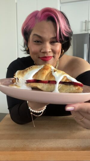 Chef Lovely Instagram - 5 ingredient #ValentinesDay dessert. It doesn’t get better than this 😉 #LoveYouLetsEat